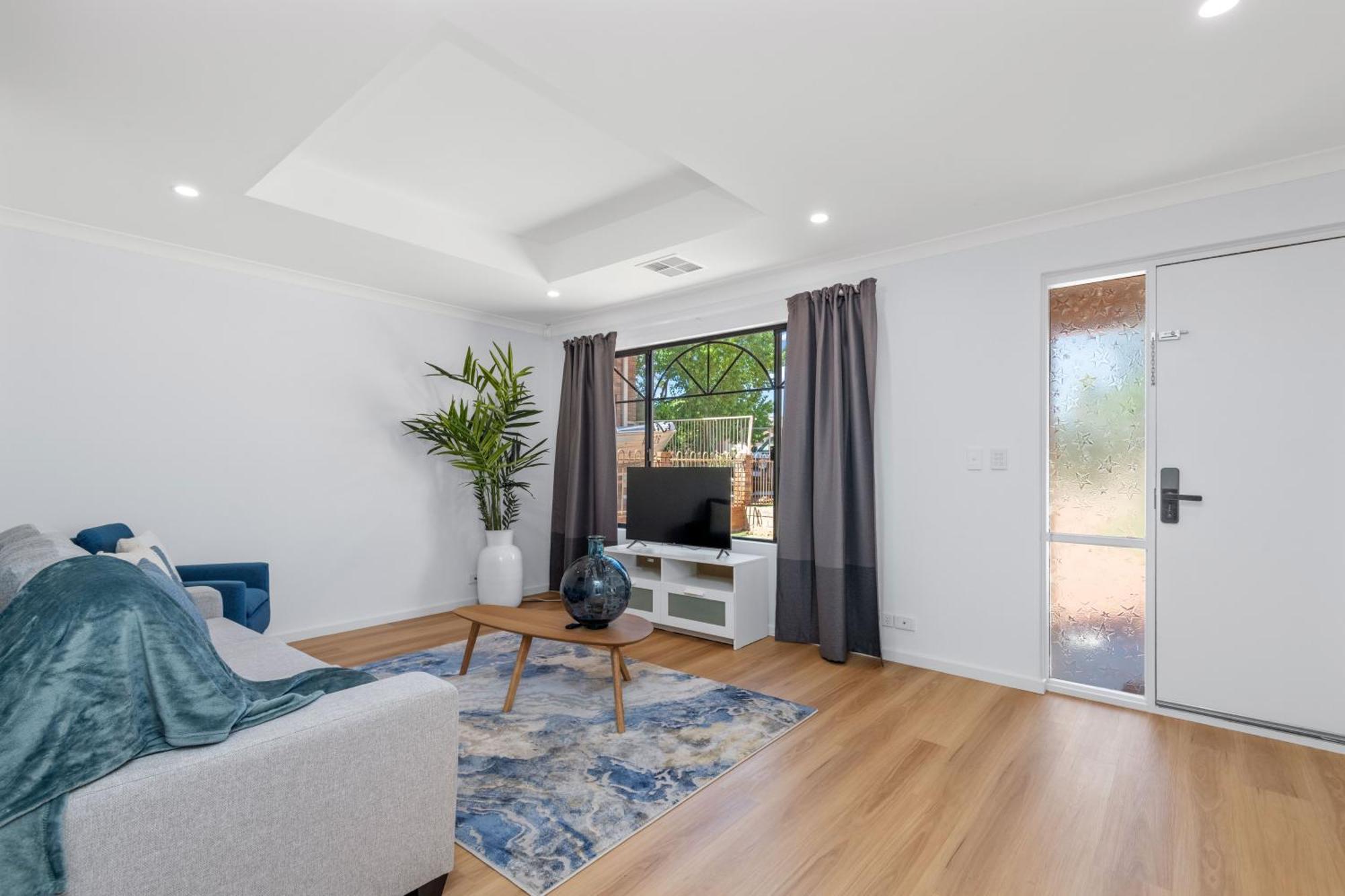 18 Bateman Retreat 4bdr 25bth * Perth